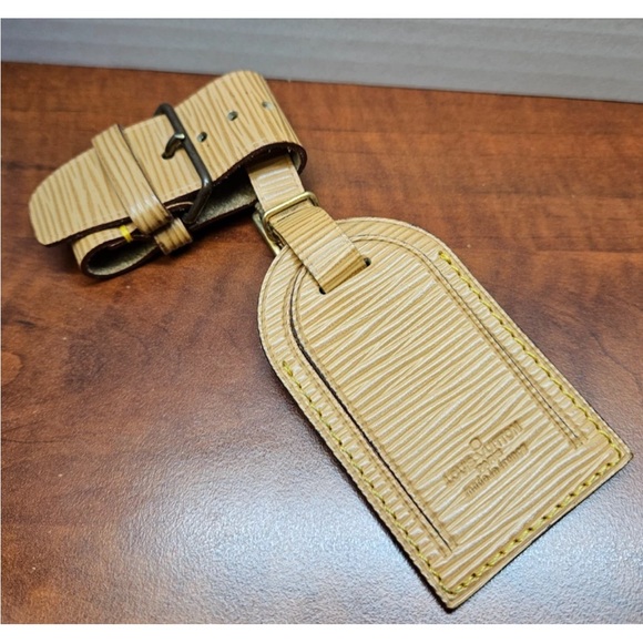 Louis Vuitton Tan Epi Leather Tag